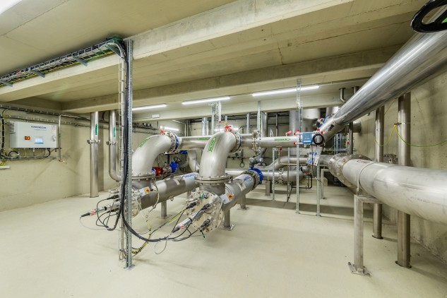 2025-09-05-08-41-20-CZ8_8826